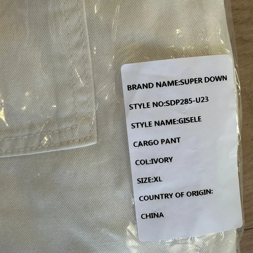 Superdown White Cargo Pants XL Baggy Wide Leg Streetwear Revolve $88 NEW - Picture 7 of 9